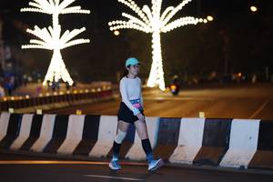 BIB: 5725
                            <button type="button" onclick="openModal(21251219)" class="btn btn-primary btn-sm float-right btn-popup" data-toggle="modal" data-target=".modal-high-quality">
                        <i class="fas fa-shopping-cart"></i> Add to Cart
                    </button>
                                            <button type="button" onclick="isThisMe(21251219, true)" class="btn btn-success btn-sm float-right btn-popup btn-isme hidden" data-toggle="tooltip" data-placement="bottom" title="นี่คือรูปของคุณใช่ไหม คลิกที่นี่เพื่อเอาเข้าอัลบั้ม">
                        <i class="fas fa-plus"></i> Add to album
                    </button>
                    <button type="button" onclick="isThisMe(21251219, false)" class="btn btn-warning btn-sm float-right btn-popup btn-isnotme hidden">
                        <i class="fas fa-ban"></i> Remove from album
                    </button>